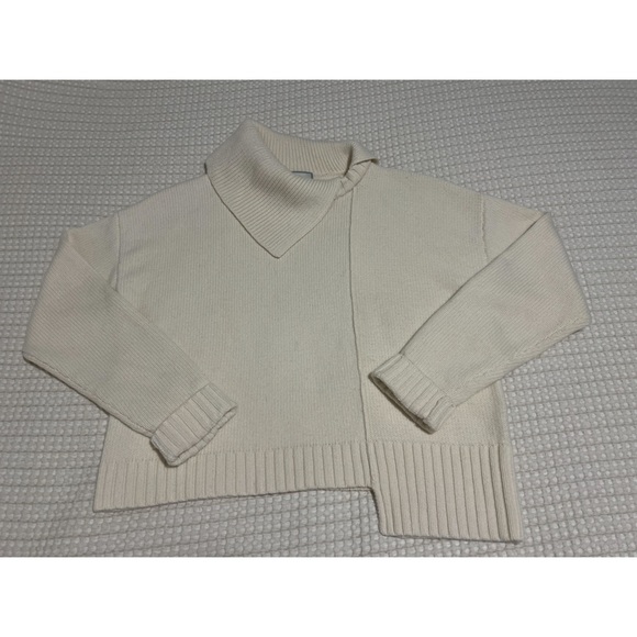 WE-AR4 The Asymmetrical Turtleneck Women’s Medium Beige Wool Sweater - Picture 5 of 17